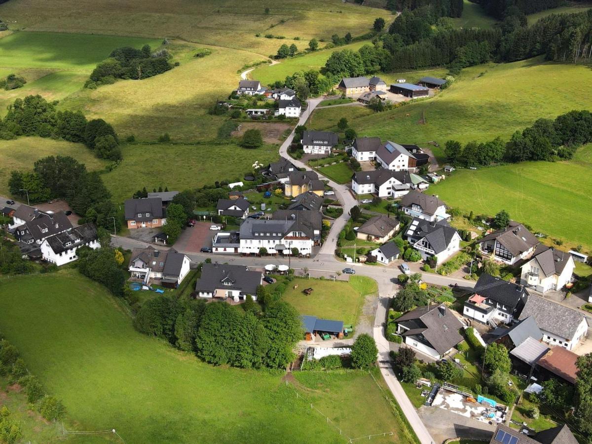 Ferienwohnung Landhaus Lenneper-Führt Kirchhundem Exterior foto